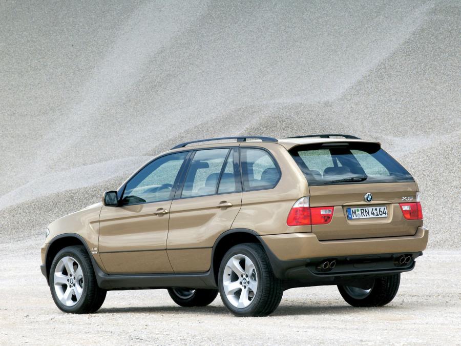  BMW X5 4.4i 2003 года  (фото 9 из 16)